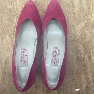 Pappagallo pumps. 8.5 N. EUC. Made in Spain.
